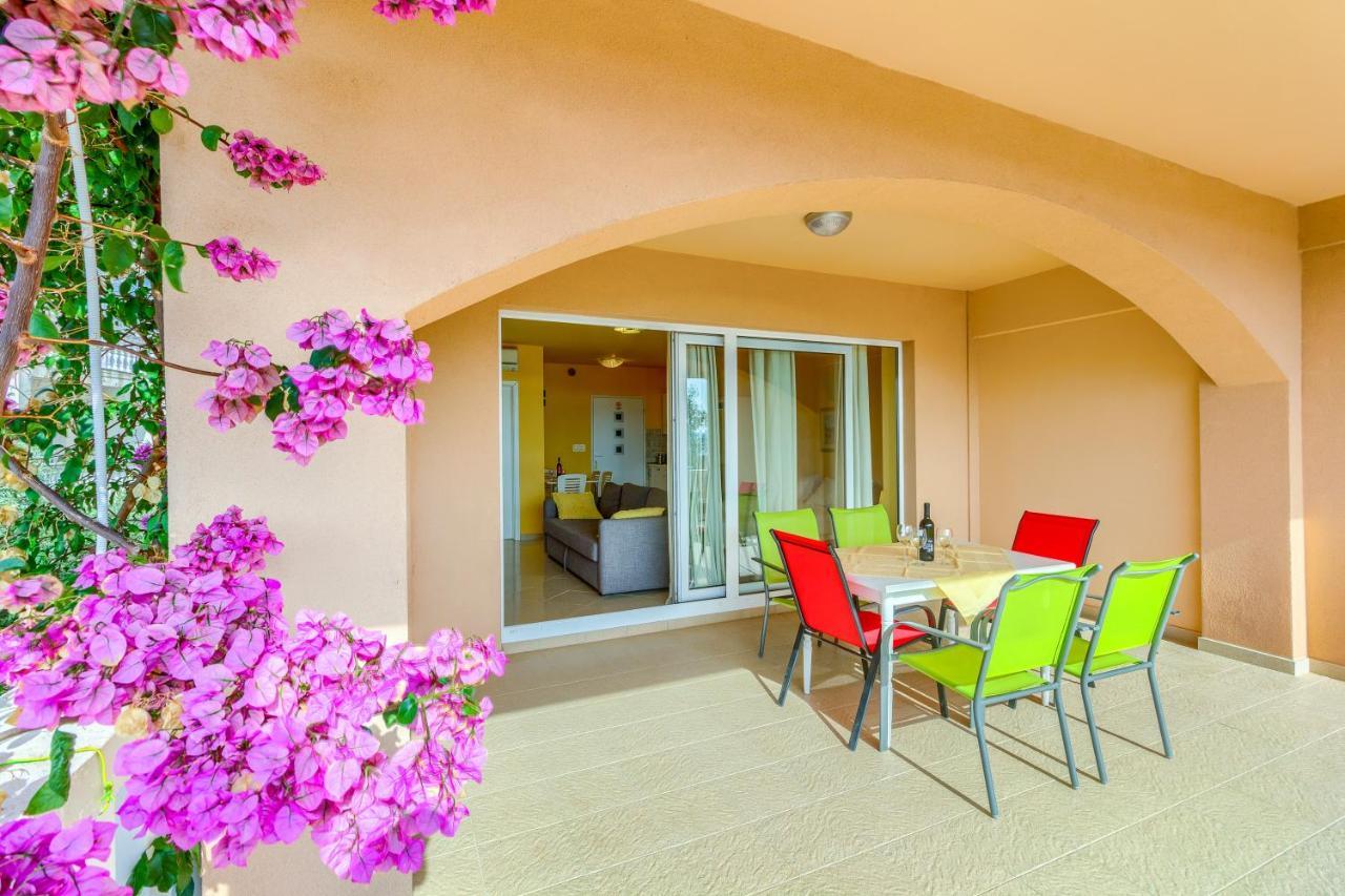 Villa Hana سفيتي بيتار المظهر الخارجي الصورة